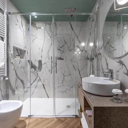 Salus Smart & Chic Hotell 4*