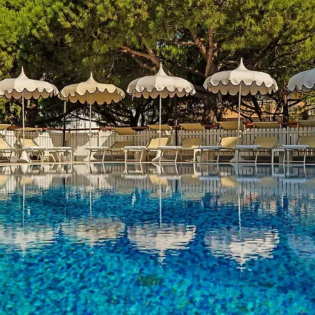 Salus Smart & Chic 4* Lido di Jesolo