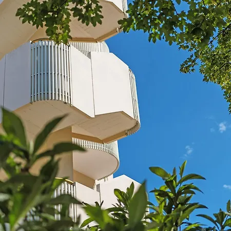 Salus Smart & Chic 4*