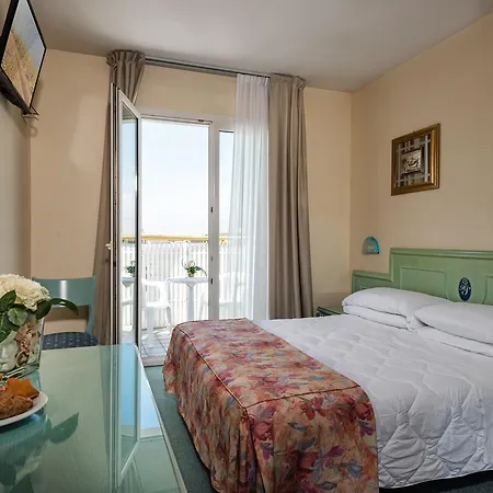 Salus Smart & Chic 4*